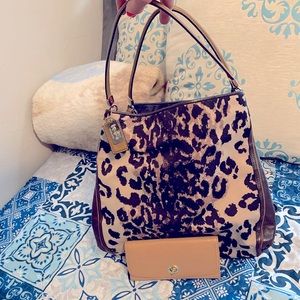 Leopard print/Trifold - Coach purse!